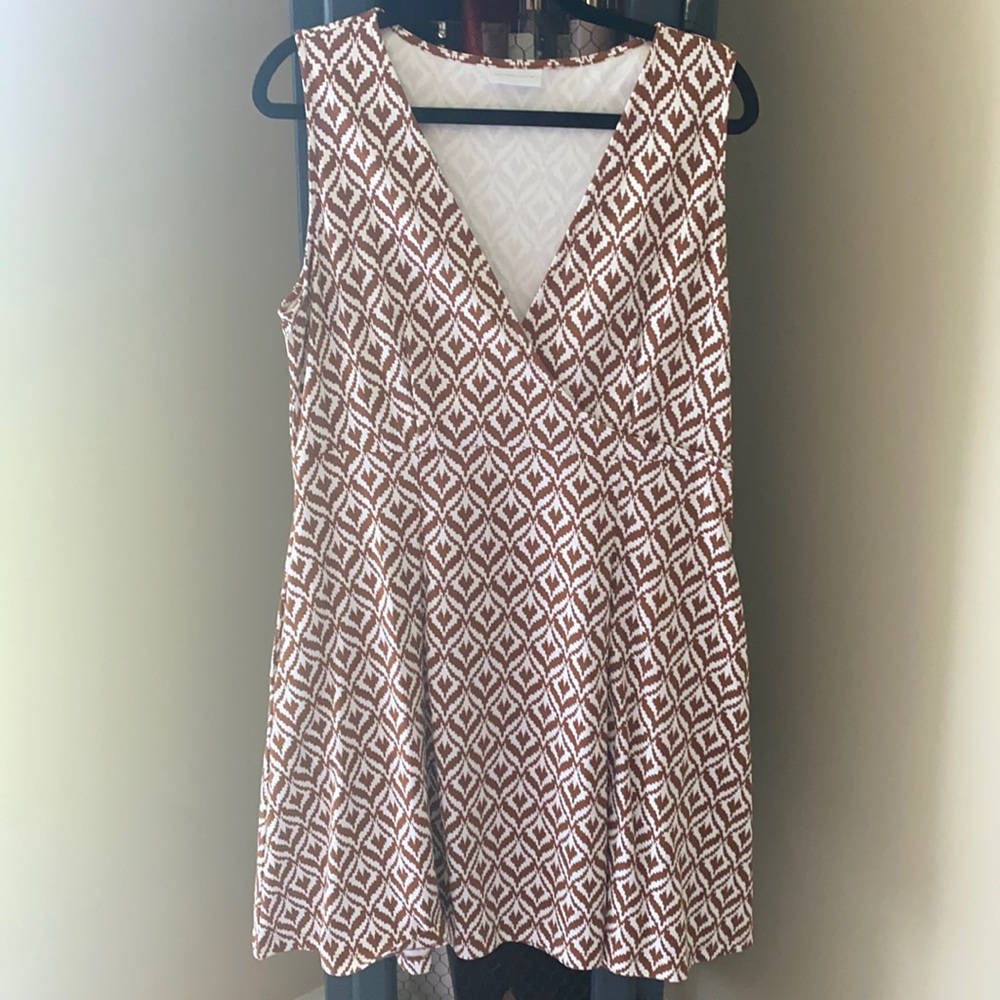New York & Company-Brown/White sleeveless dress